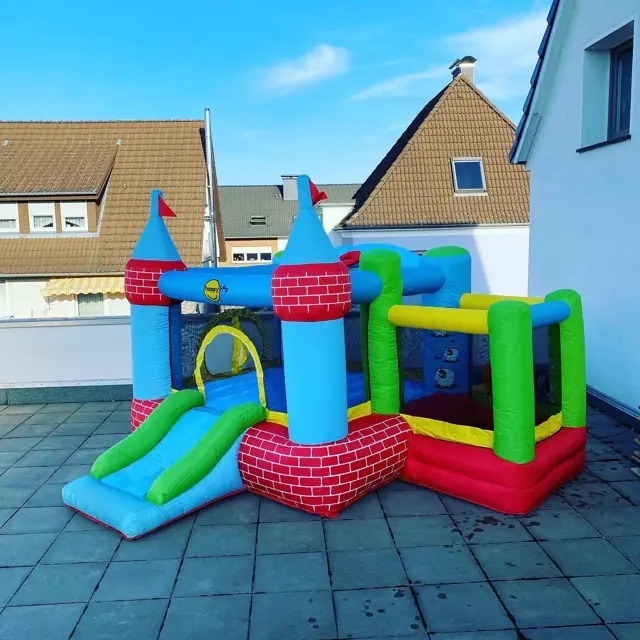 Hüpfburg Schloss mit Bällebad mieten in Bielefeld